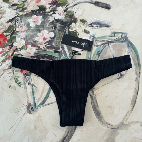 LAST PRICE🍒🤍 TAVIK Ali mini swim bottom slinky rib black 🤍 - Picture 1 of 10